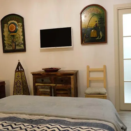 Casa Marina Alojamento de Acomodação e Pequeno-almoço 4*